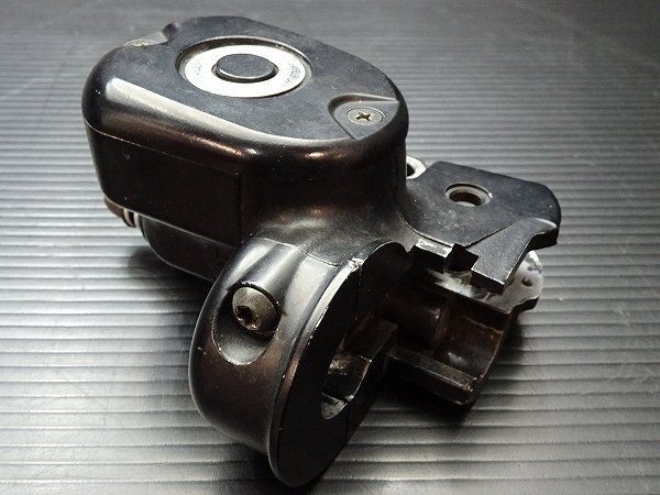 ハーレー スポーツスター XL1200R-I 純正 フロントブレーキマスターシリンダー ♪ F157