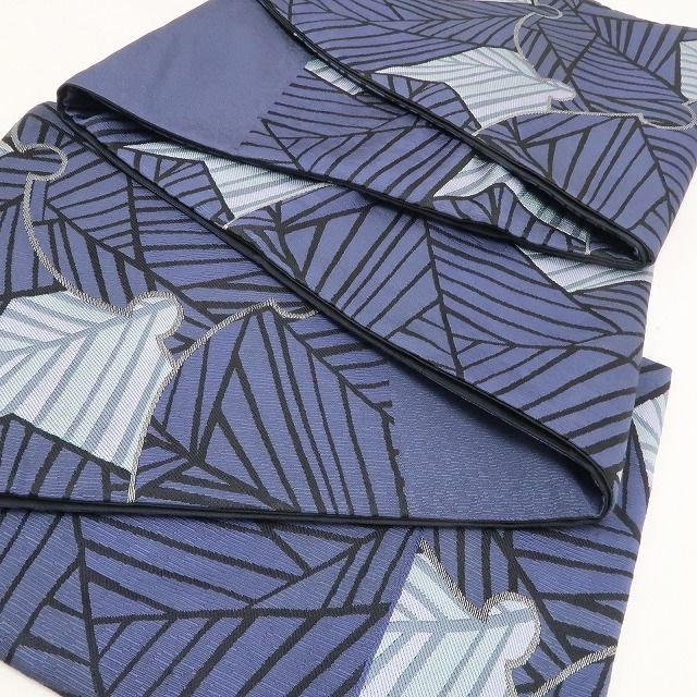 ボタニカル柄 着物