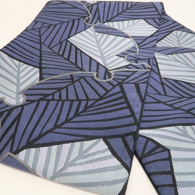 リーフ ボタニカル柄