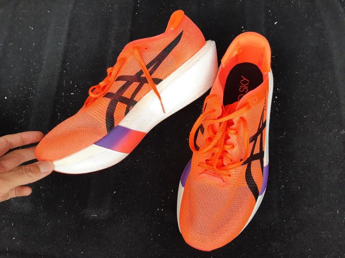 asics アシックス メタスピード スカイ 東京