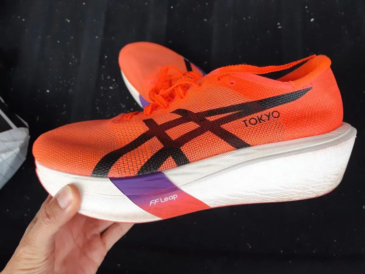 asics アシックス メタスピード スカイ 東京