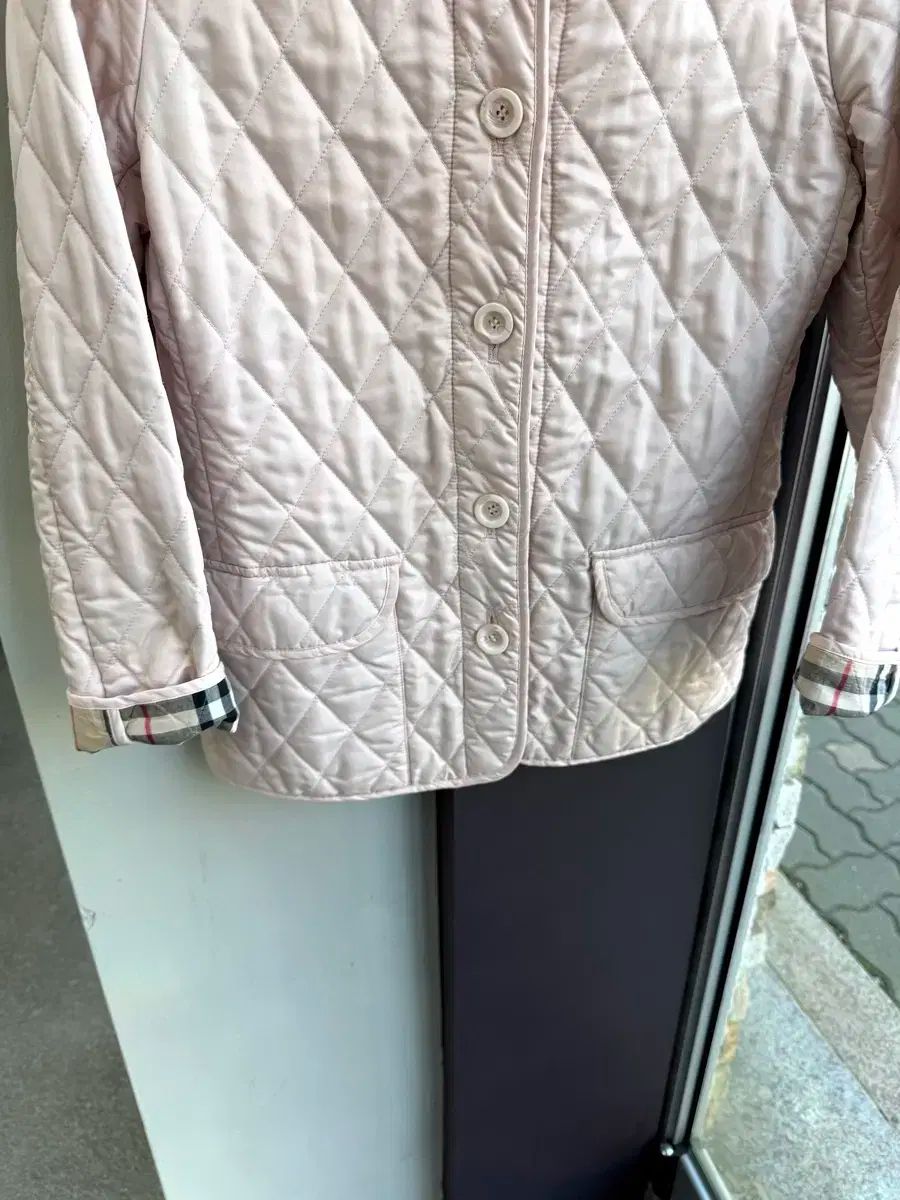 M バーバリー キルティング ノヴァチェック 軽量 ダウン GULLKHAN_COM