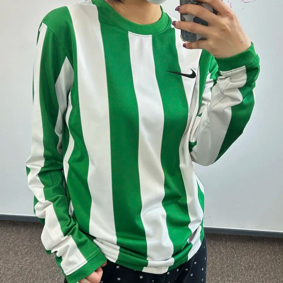 NIKE ナイキ サッカー ホワイトグリーン バイカラー ストライプ サッカートップ