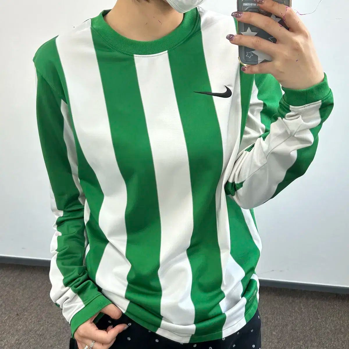 NIKE ナイキ サッカー ホワイトグリーン バイ ストライプ サッカートップ