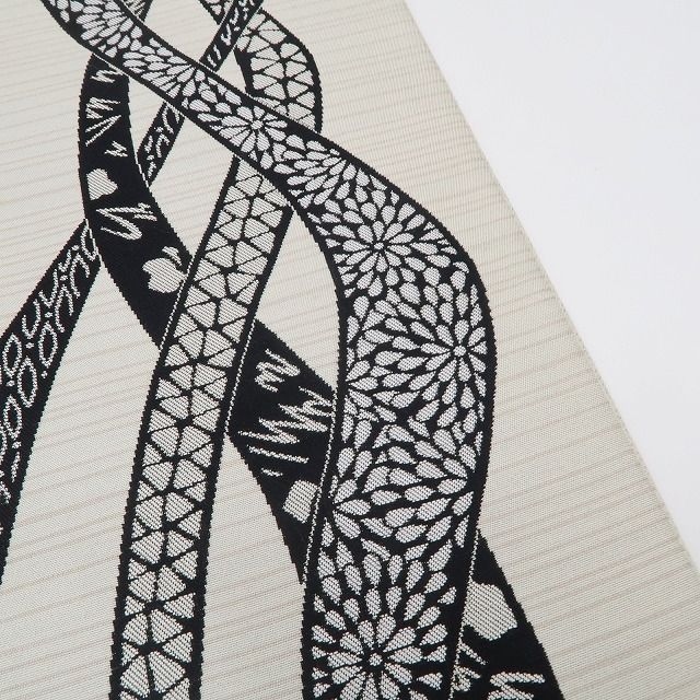 自分流のフォーカス 創作帯で夢気分