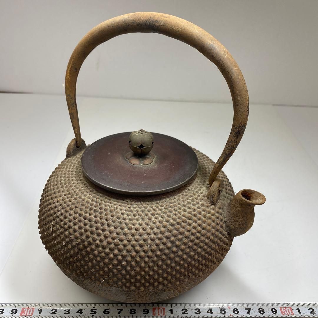 あられ打 鉄瓶 1389g タサチ 東な7-0205