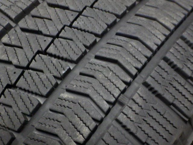 BLIZZAK VRX2●215|55R17●4本
