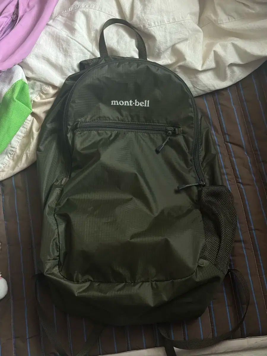モンベル ポケッタブル ライトパック 18 カーキグリーン