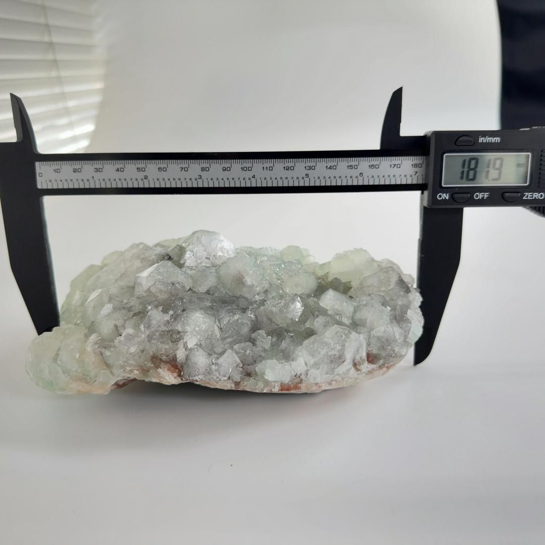 E31870 アポフィライト 魚眼石 インド 沸石 ゼオライト 天然石 鉱物 原石 パワーストーン 沸石 ゼオライト