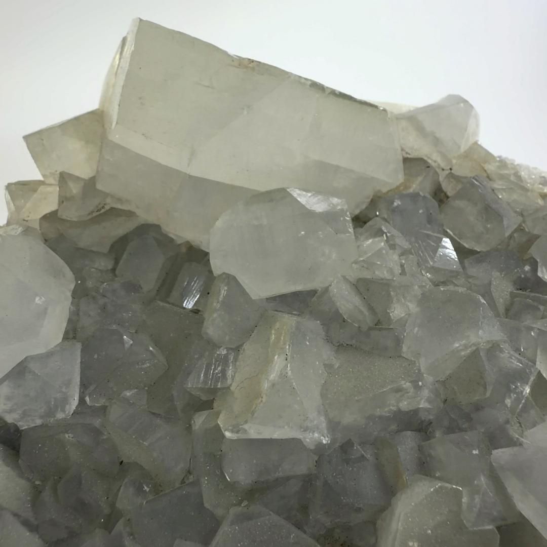 E31871 アポフィライト 魚眼石 インド 沸石 ゼオライト 天然石 鉱物 原石 パワーストーン 沸石 ゼオライト NEXPOTALLINN_EU