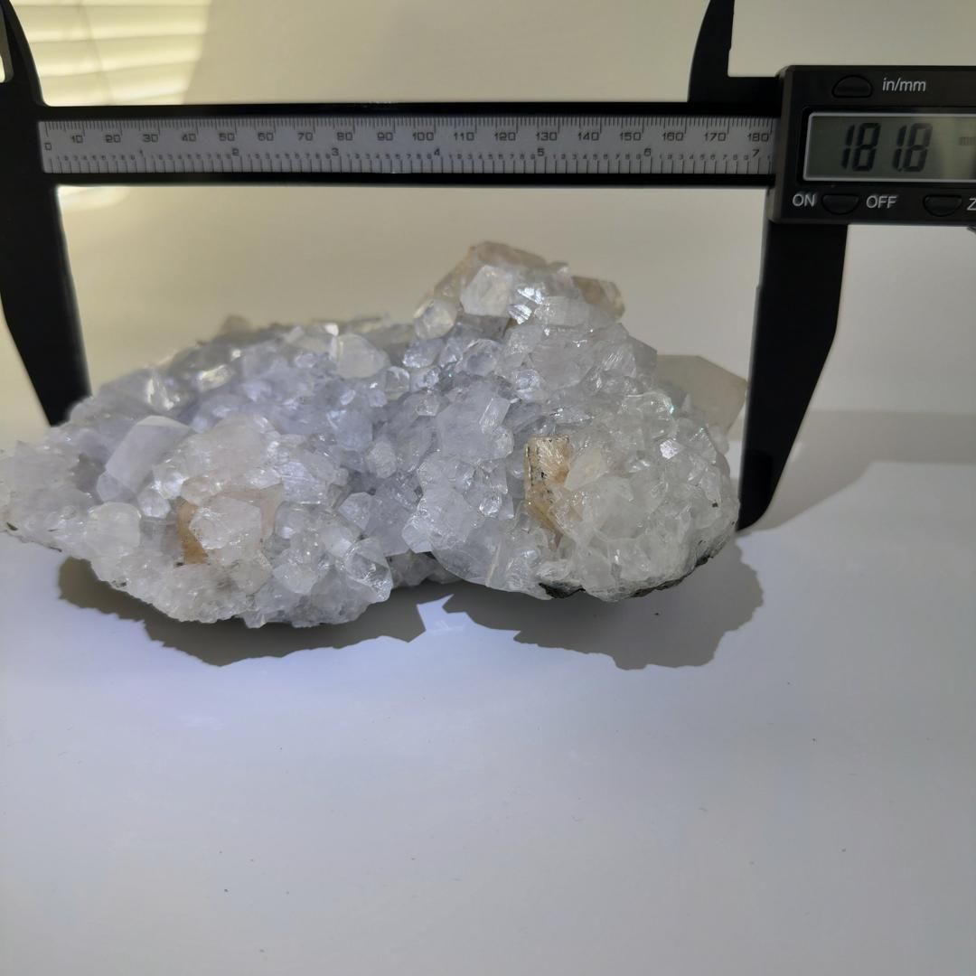 E31874 アポフィライト 魚眼石 インド 沸石 ゼオライト 天然石 鉱物 原石 パワーストーン 沸石 ゼオライト