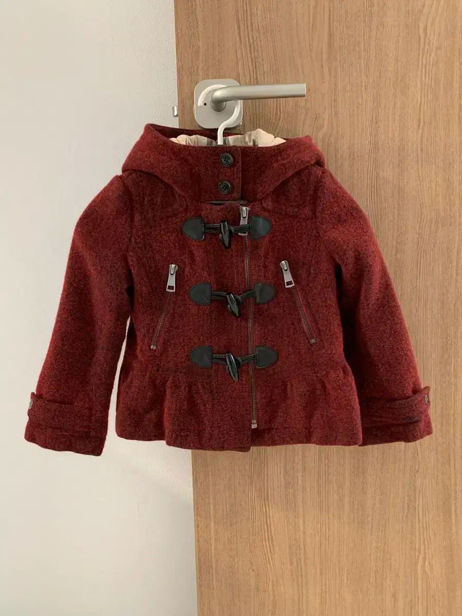 バーバリー キッズ 赤 ダッフルコート