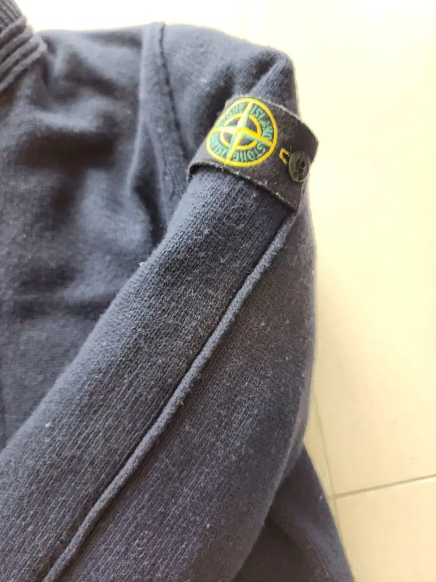 ストーンアイランド ジュニア ダウン ツーウェイ カーディガン