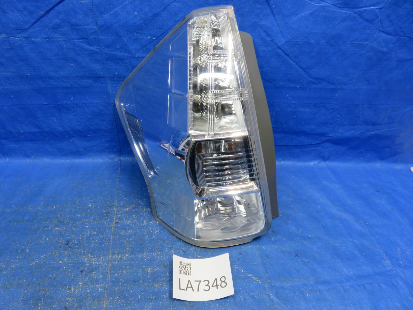 LA7348* 点灯OK トヨタ 40系 プリウスα ZVW41W 左 テールライト テールランプ フィニッシャー|純正 STANLEY 47-46 |ZVW40W