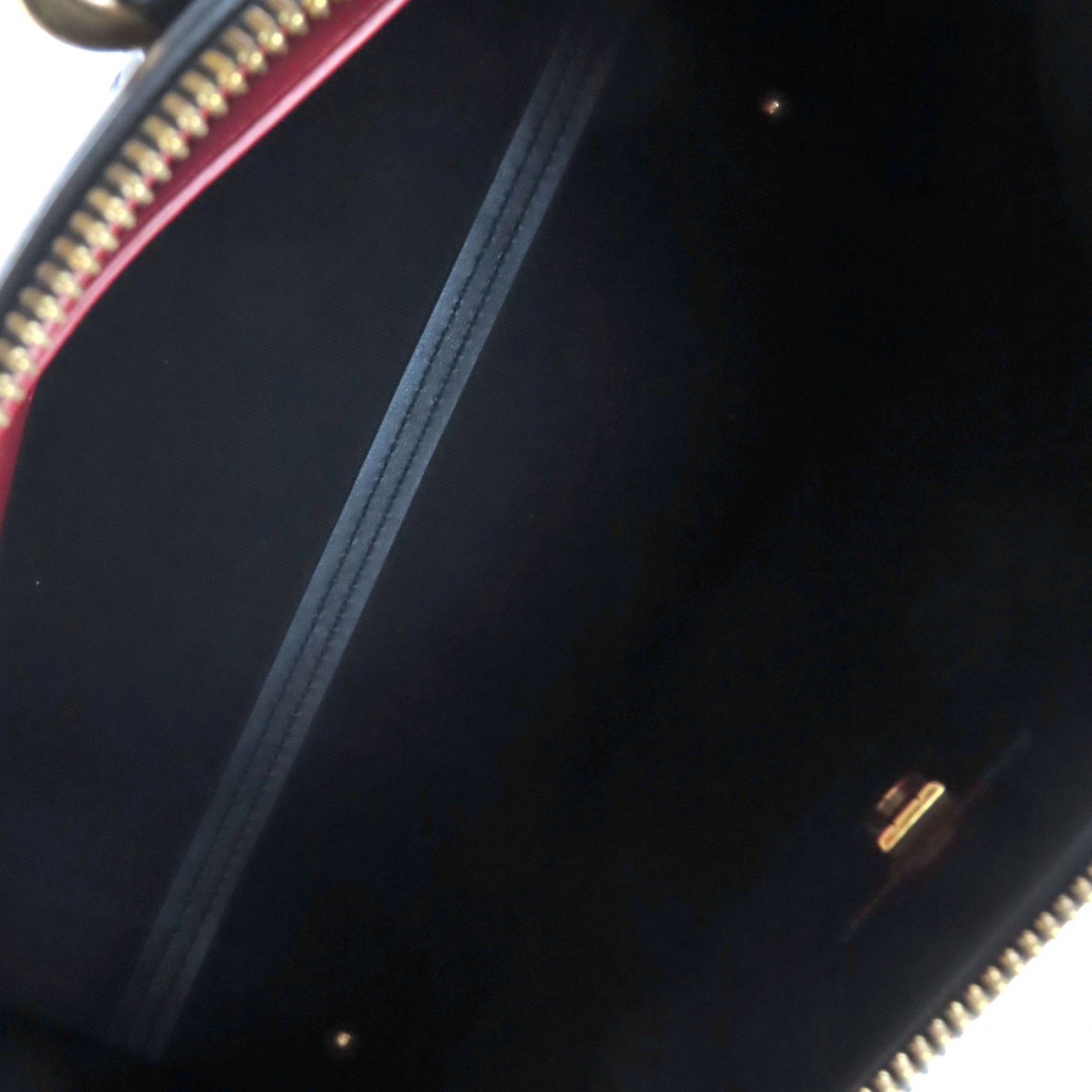 ハンドバッグ ブラック