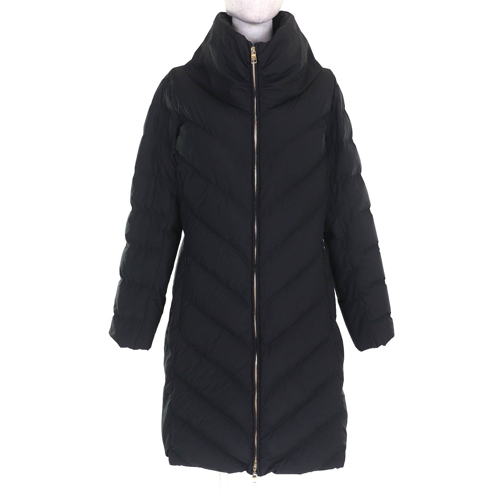 △Salvatore Ferragamo サルヴァトーレフェラガモ スタンド ジップアップ ダウンコート ブラック 44 イタリア製 レディース