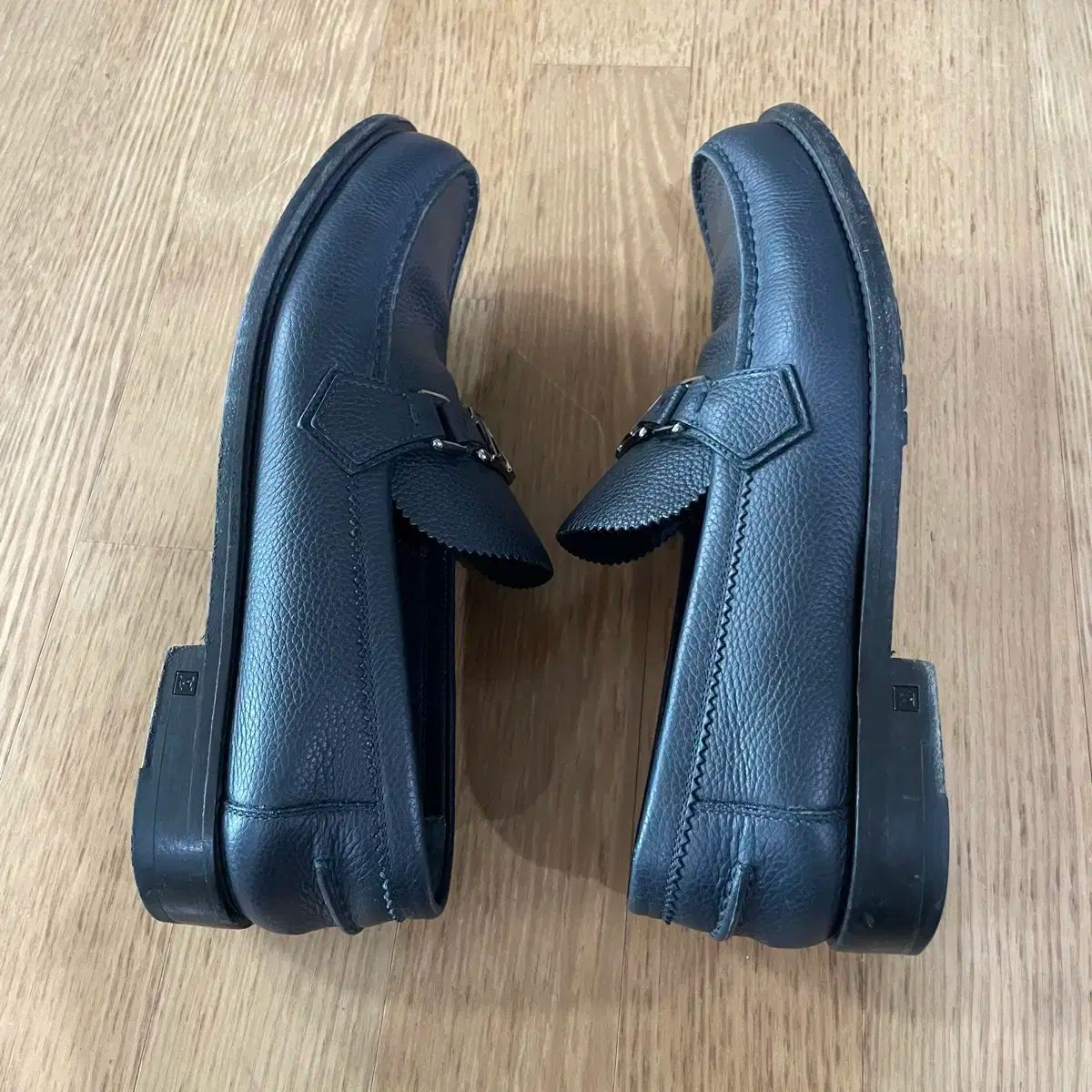 ルイヴィトン ローファー