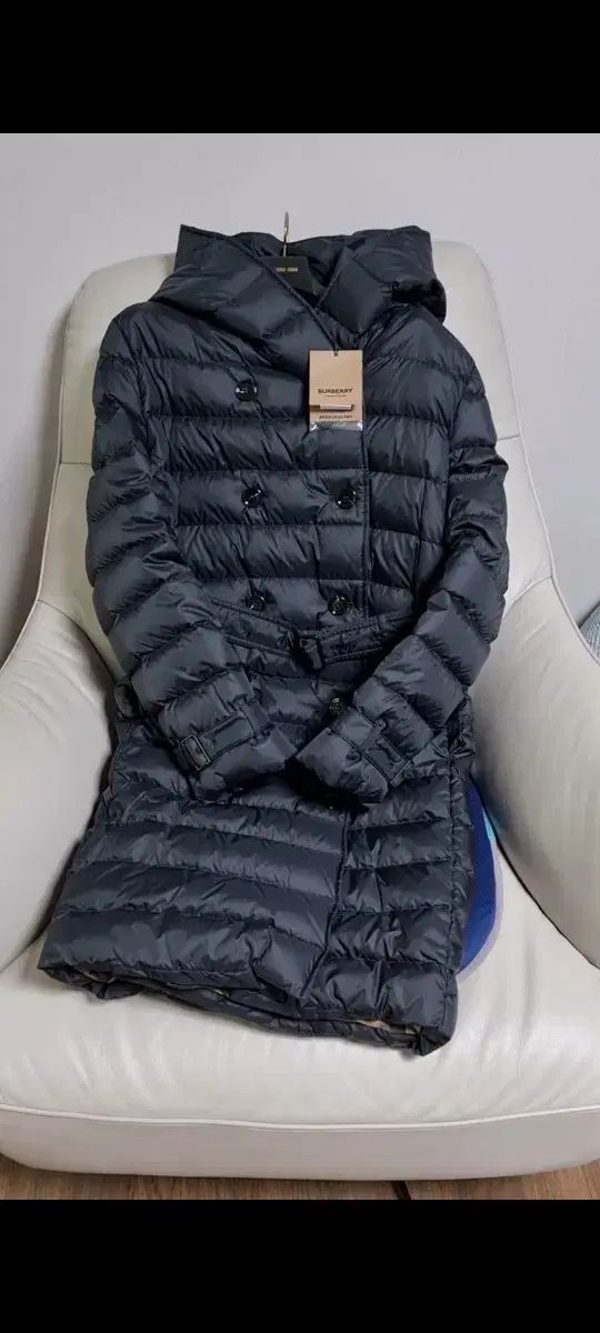 バーバリー ウィットリー フード ロング ダウン ブラック XL77 88