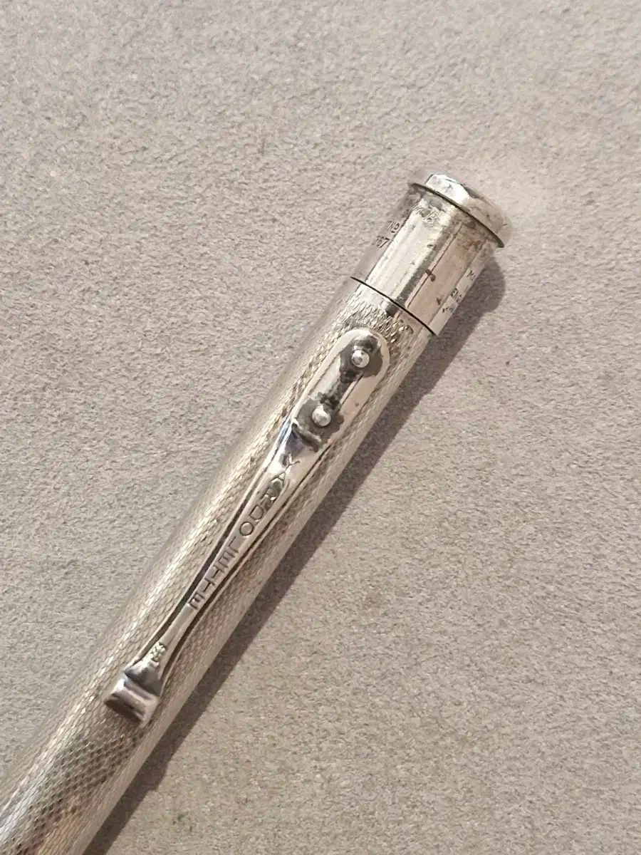 シャープペンシル