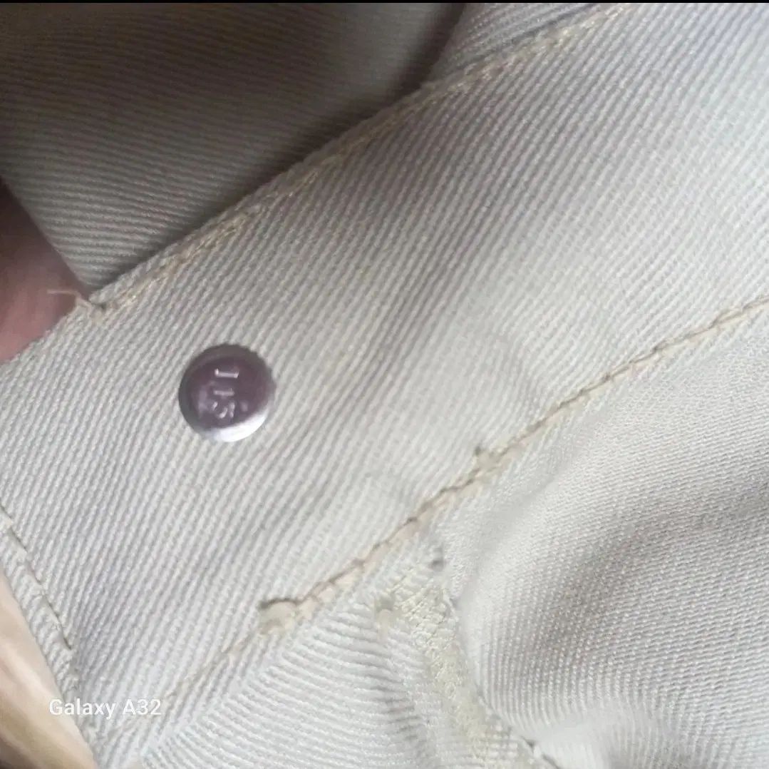 アイボリー ジーンズ