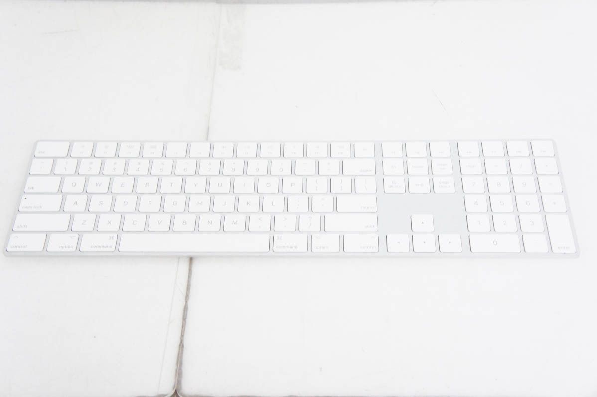 テンキー付き 英字配列キーボード