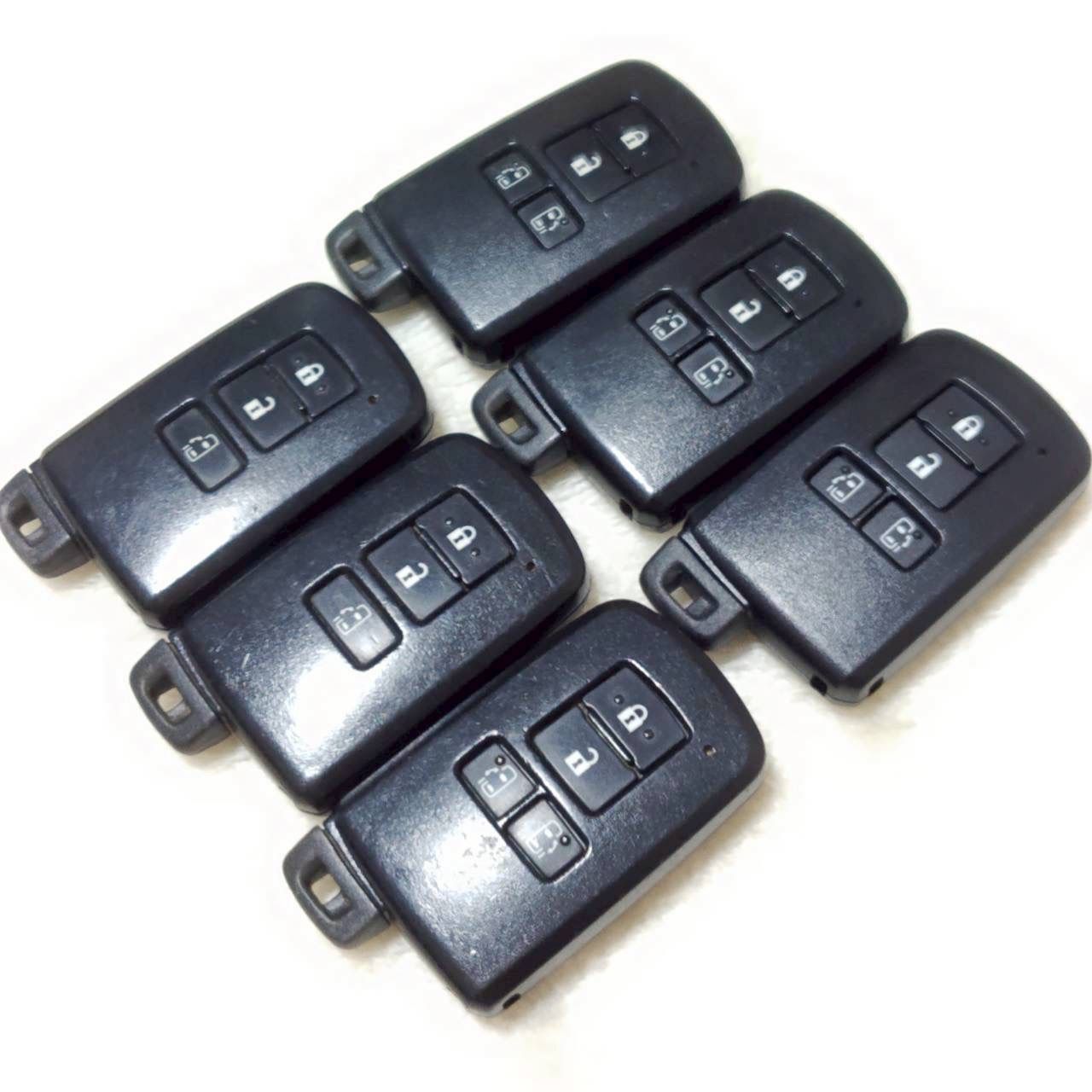 ! ! TOYOTA トヨタ スマートキー キーレス エントリー システム 純正品 6個 セット 4ボタン 3ボタン 両側スライドドア 片側スライドドア スペアキー 鍵付き リモコン セキュリティ ドア ロック 施錠 業販 車 M37277jY