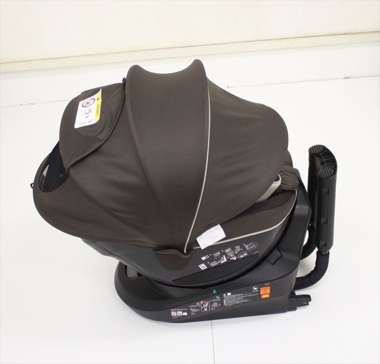エールベベ クルット5i グランス BF921 グランブラウン カーメイト ISOFIX固定 新生児OK クリーニング済み B4928021