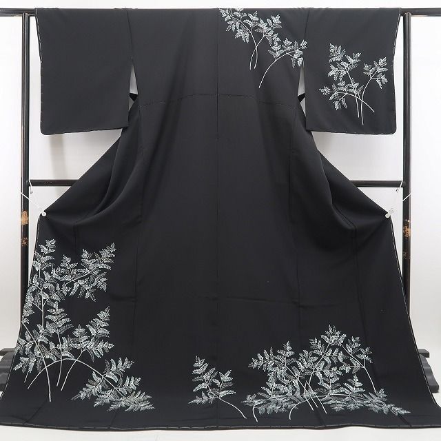 ❁tomihisa❁新品 刺繍 お仕立て上がり品 着物 仕付け糸付 トール