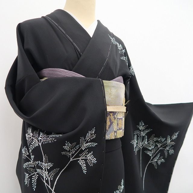 ハ*☆様 新品 刺繍 唐草 着物“面影留めて大人が香る”正絹 仕付け糸付 訪問着 ❁tomihisa❁新品 刺繍 お仕立て上がり品 着物 仕付け糸付 トール