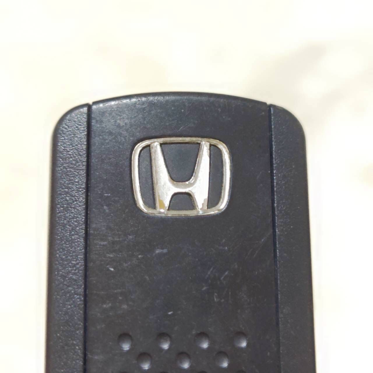 ! ! HONDA ホンダ スマートキー キーレス エントリー システム 純正品 7個 セット 2ボタン スペアキー 鍵付き リモコン セキュリティ ドア ロック 施錠 業販 車 ディーラー 社用車 M37275jY BRIGHTFACE_UK