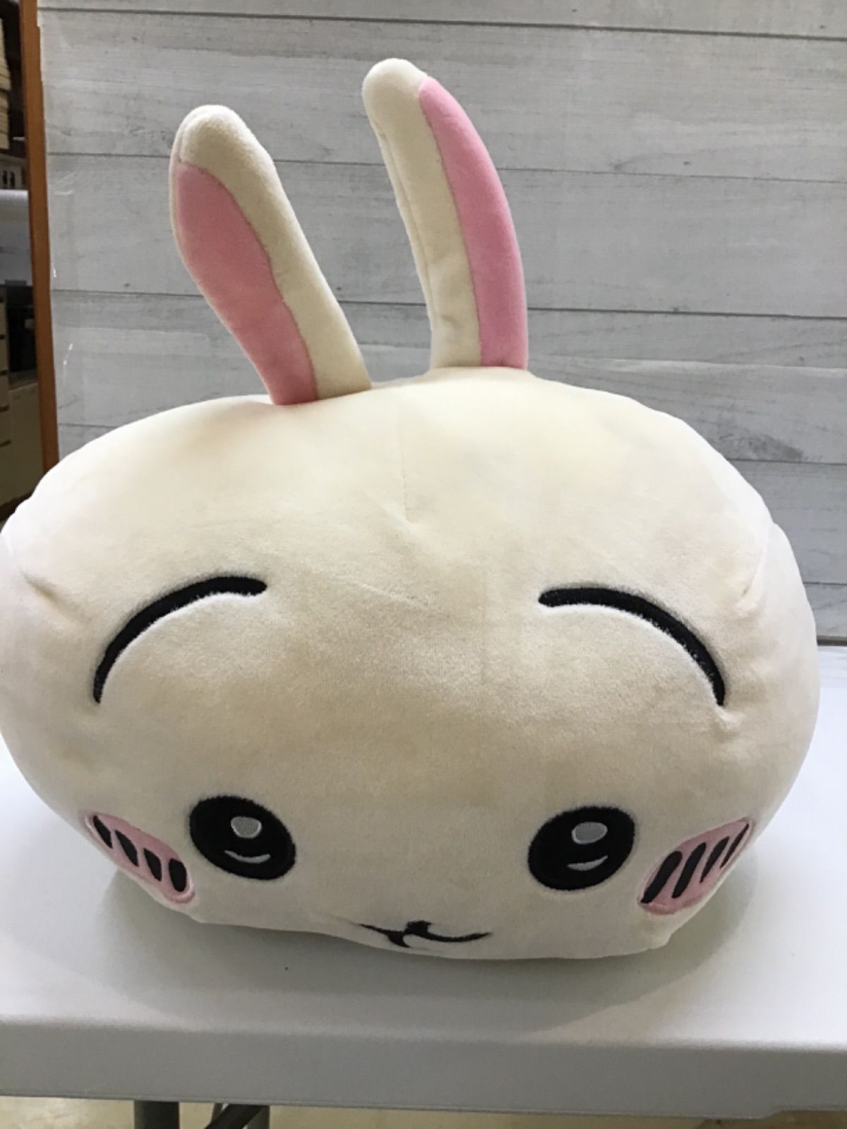 S2-03】☆ちいかわ もっちるねそべり BIG ぬいぐるみ うさぎ - メルカリ