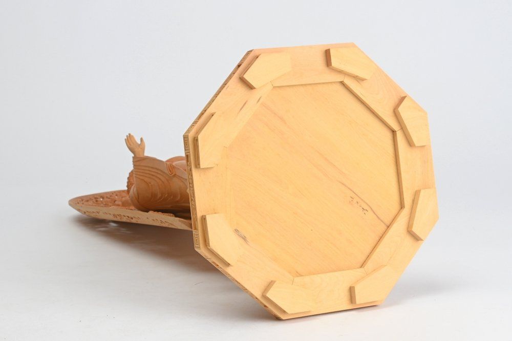 釈迦如来立像 ガラスケース付