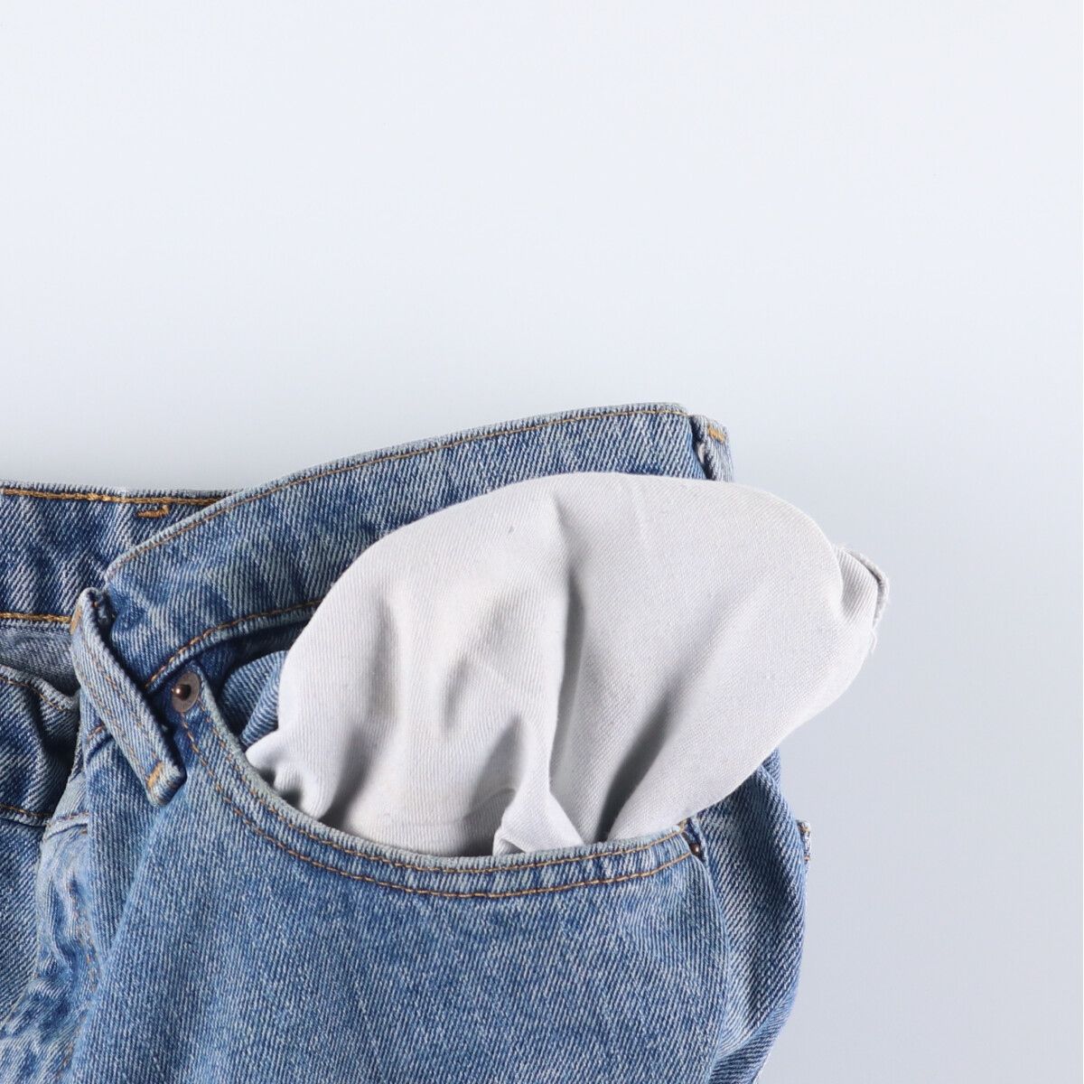 COMPANY テーパードデニムパンツ