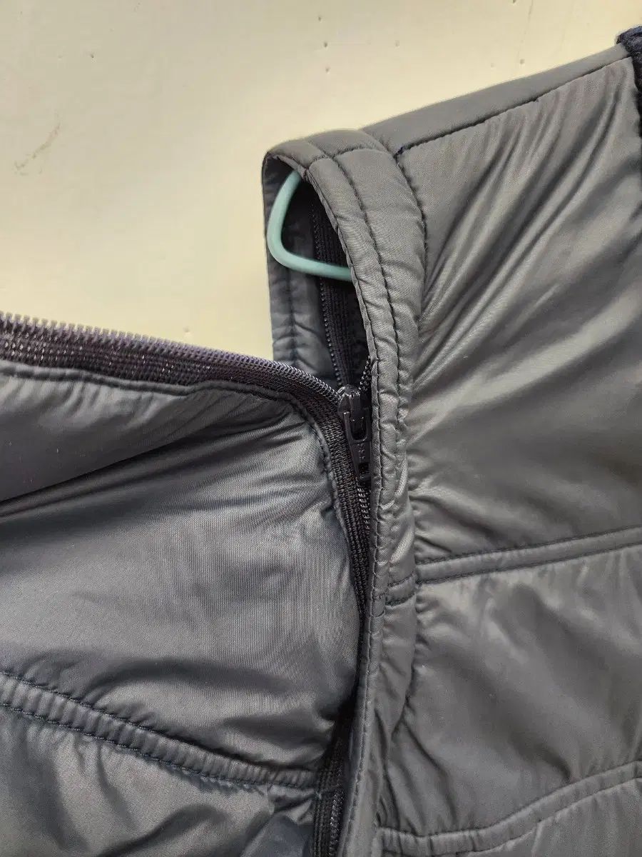 ダウン ブルゾン