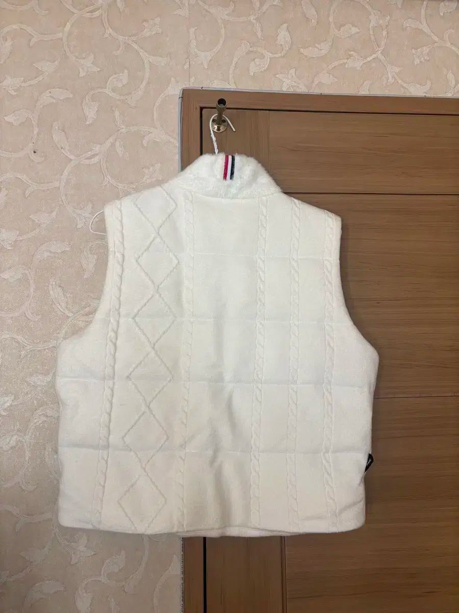 タイトリスト ツアーフィット ベスト M 90