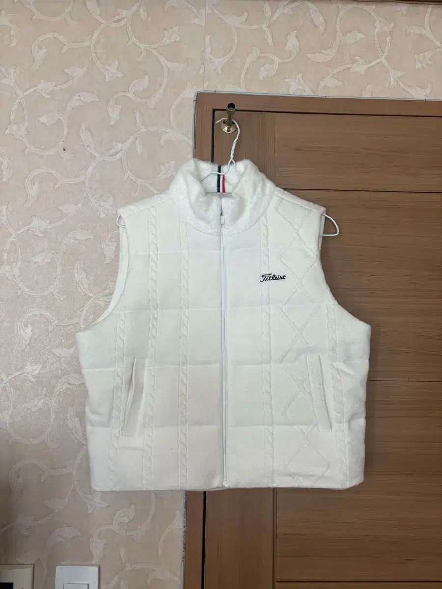 タイトリスト ツアーフィット ベスト M 90