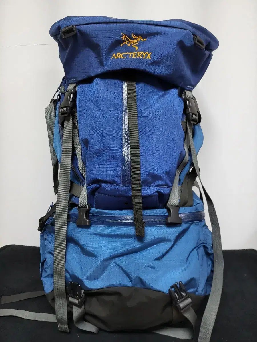 アークテリクス リュックサック 65L