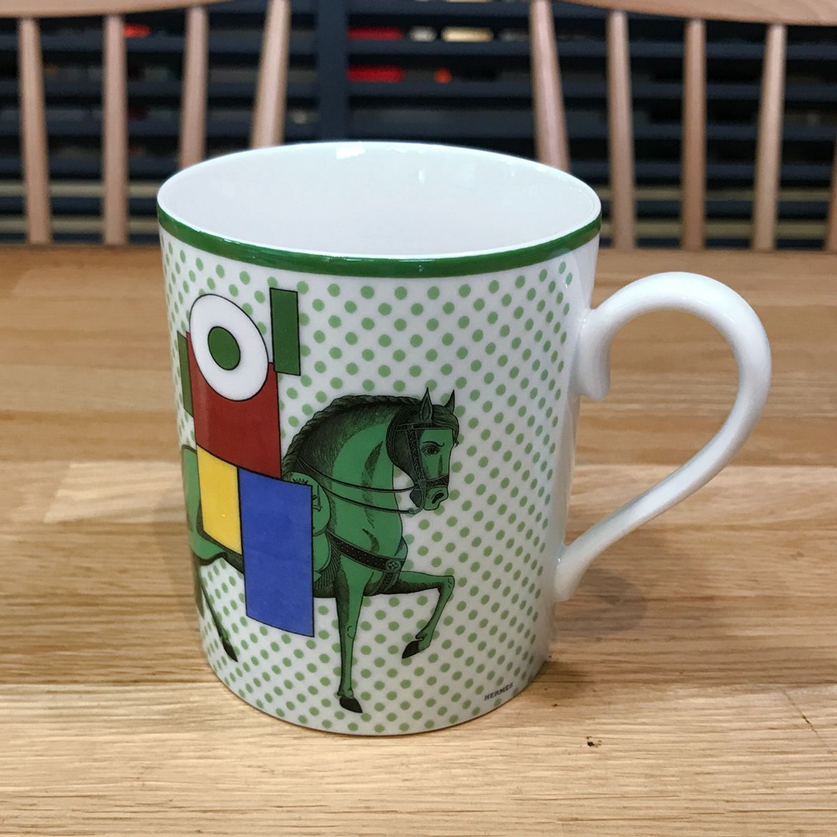 エルメス 現行 マグカップ カヴァリエアンフォルム グリーン系マルチ 14517