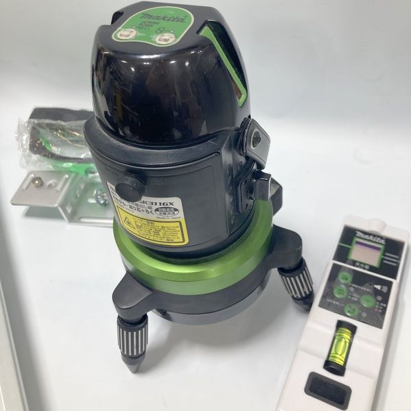 自動追尾機能搭載 屋内屋外兼用墨出器