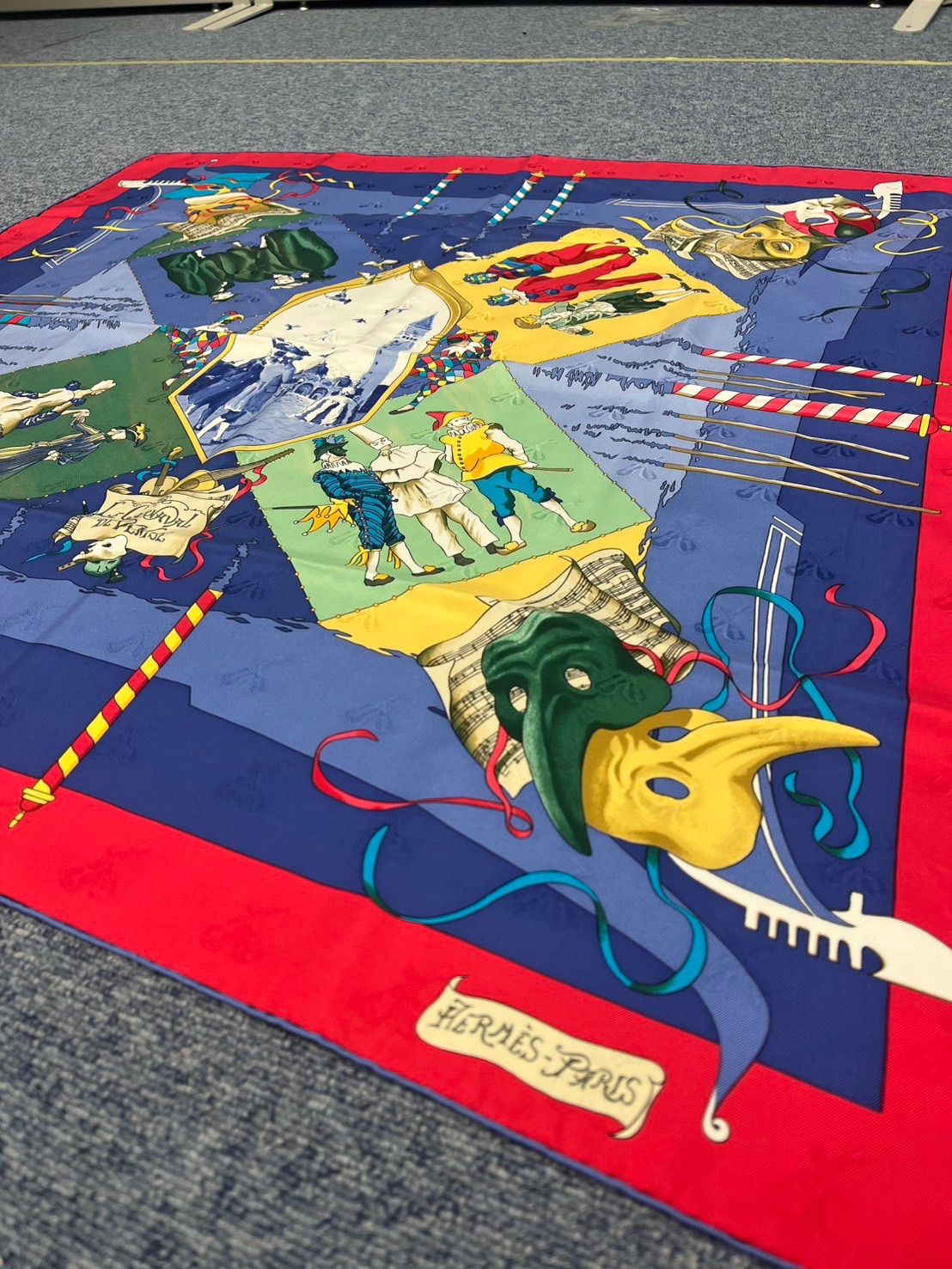 HERMES エルメス カレ90 ベニスのカーニバル 1385