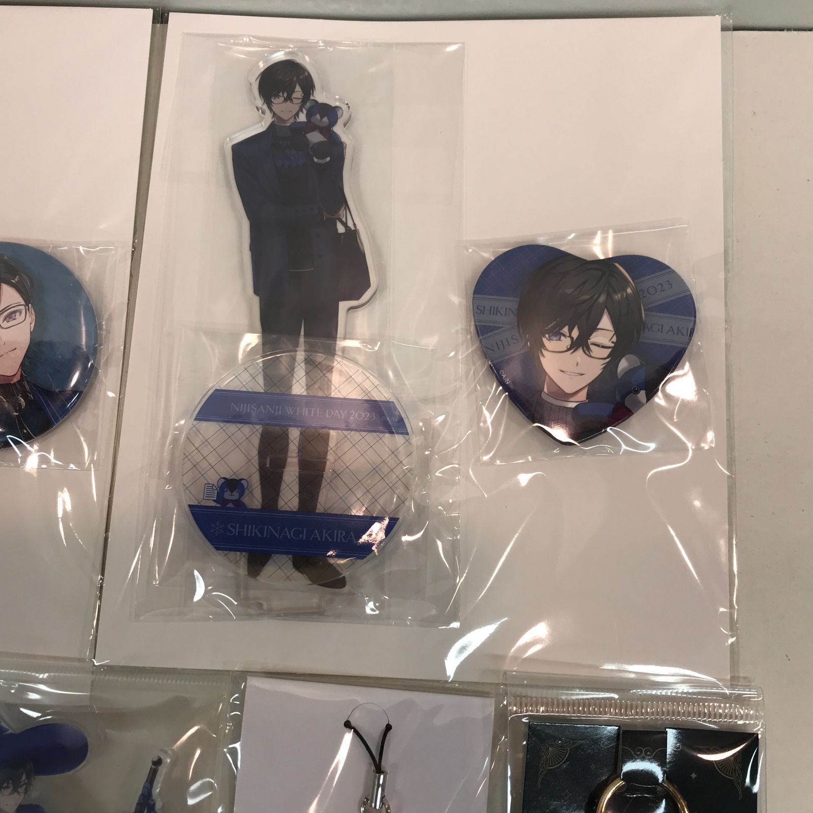 八戸第2-60-315】 にじさんじ VOLTACTION 四季凪アキラ アクリル