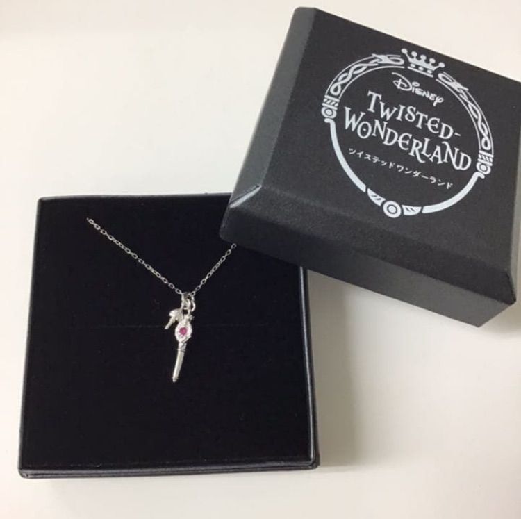 ツイステ デュース スペード ネックレス プラチナ