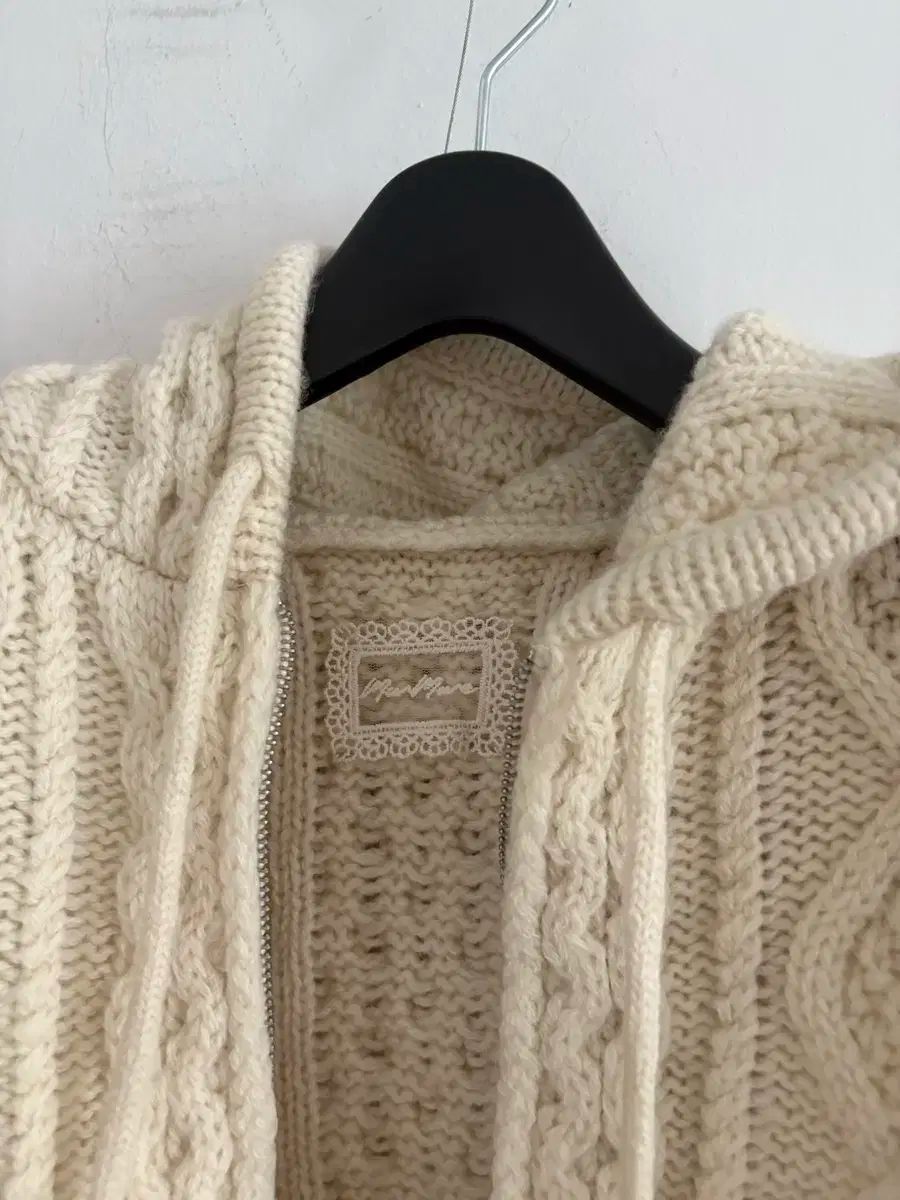 ケープ ジップアップ