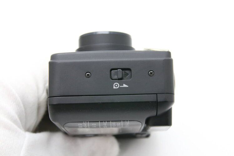  フジフイルム Silvi F 2 8 ブラック 世界 コンパクト フィルムカメラ コンパクトカメラ(フィルム) フィルムカメラ