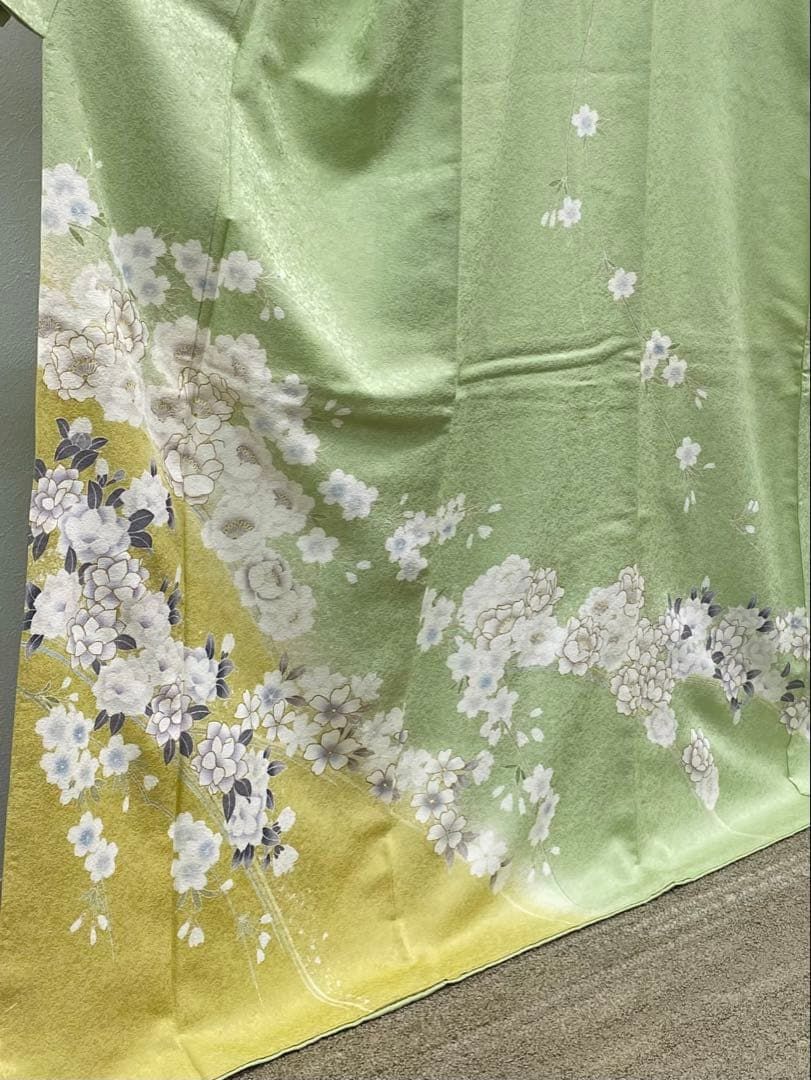 型友禅 訪問着 金彩 紋意匠 暈し染 桜 花文様 正絹 躾糸付き - メルカリ