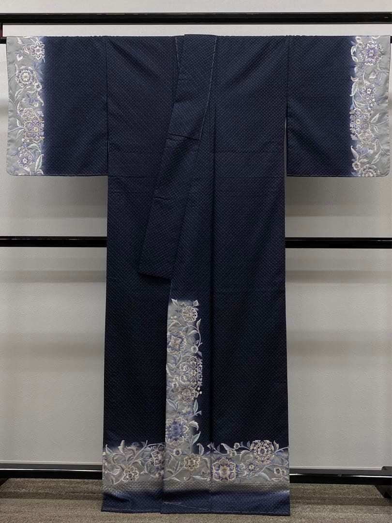 蘇州刺繍 訪問着 華やか 金糸 銀糸 正絹 紫黒色系 X306 蘇州刺繍 訪問着 華やか 金糸 銀糸 正絹 紫黒色系 X306