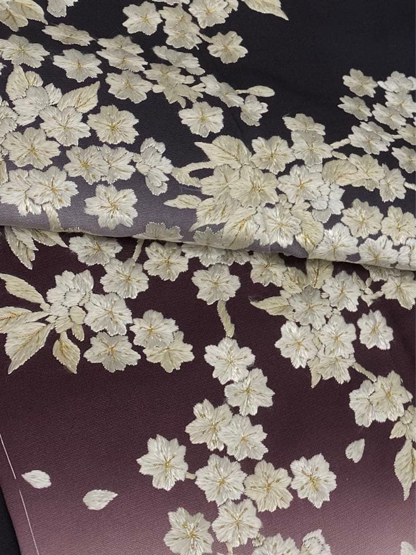 型友禅 訪問着 金彩 紋意匠 暈し染 桜 花文様 正絹 躾糸付き 手刺繍 訪問着 暈し染 桜尽くし 金糸 正絹 躾糸付き - メルカリ