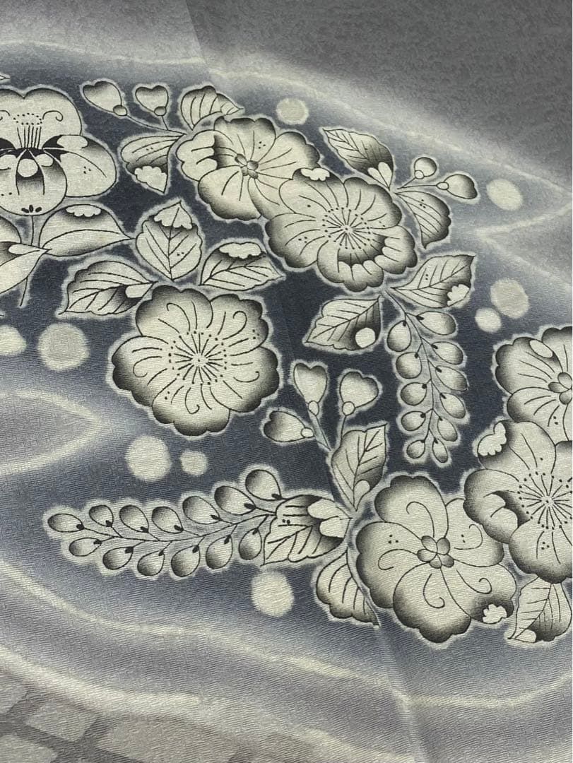 藤娘きぬたや 伊藤嘉秋 落款入 辻ヶ花 訪問着 叩き染 紋意匠 正絹 躾糸付き 藤娘きぬたや 伊藤嘉秋 落款入 辻ヶ花 訪問着 叩き染 紋意匠 正絹 躾糸