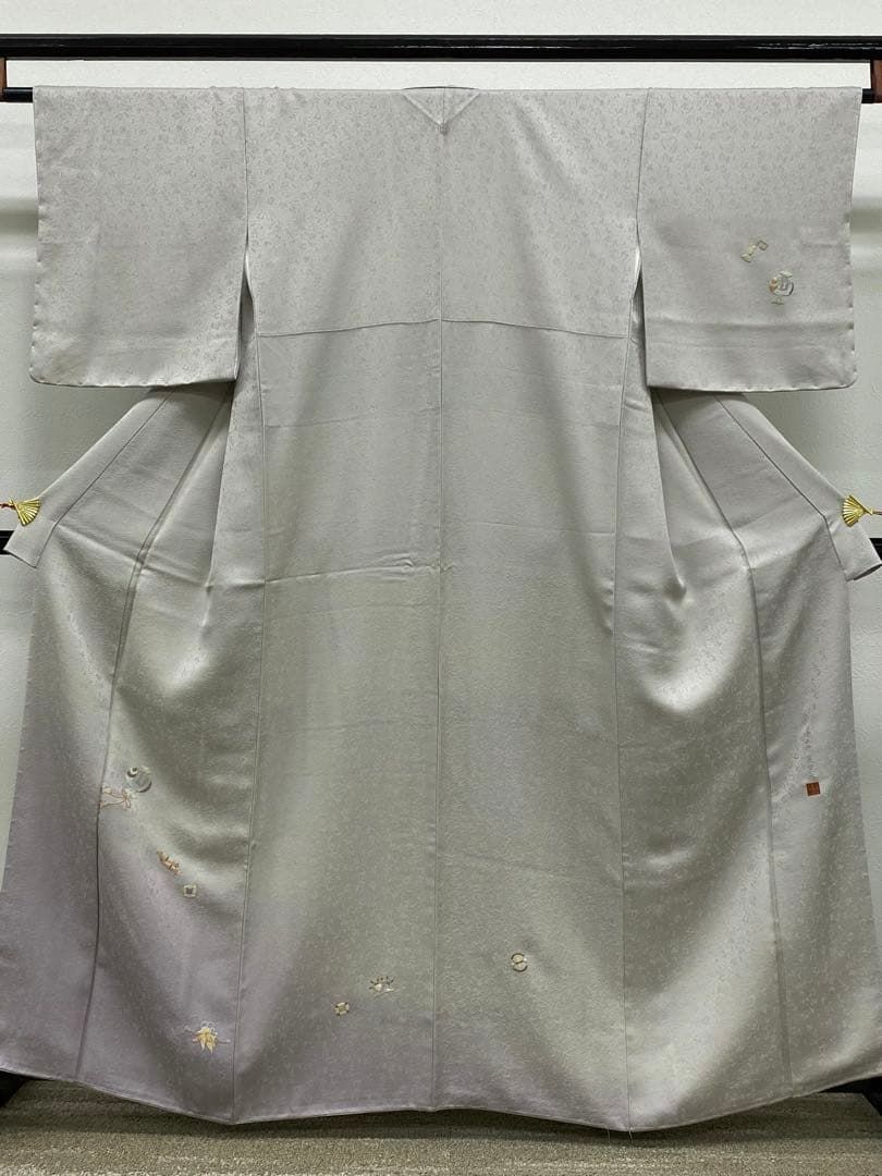 中国刺繍 相良刺繍 蒋雪英 落款入 付け下げ 宝尽くし 葡萄唐草 正絹 躾糸付き