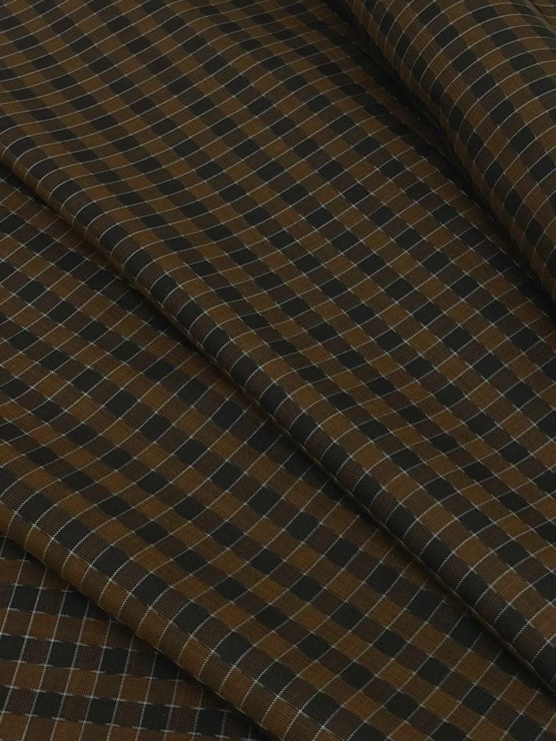 伝統工芸品 本場大島紬 純泥染 反物 関絹織物 幾何学 モダン 正絹 C197